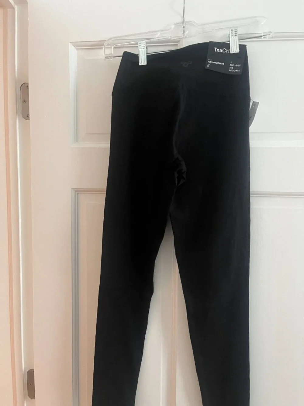 Aritzia TNA CHILL Atmosphere Mid-Rise 7/8 Legging - Black (NWT)
